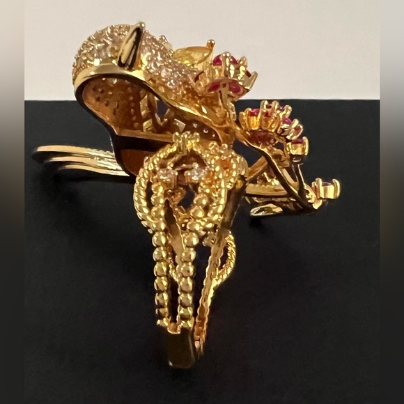 New EYECANDY Adjustable Brass CZ Statement Bird Ring - Picture 14 of 16